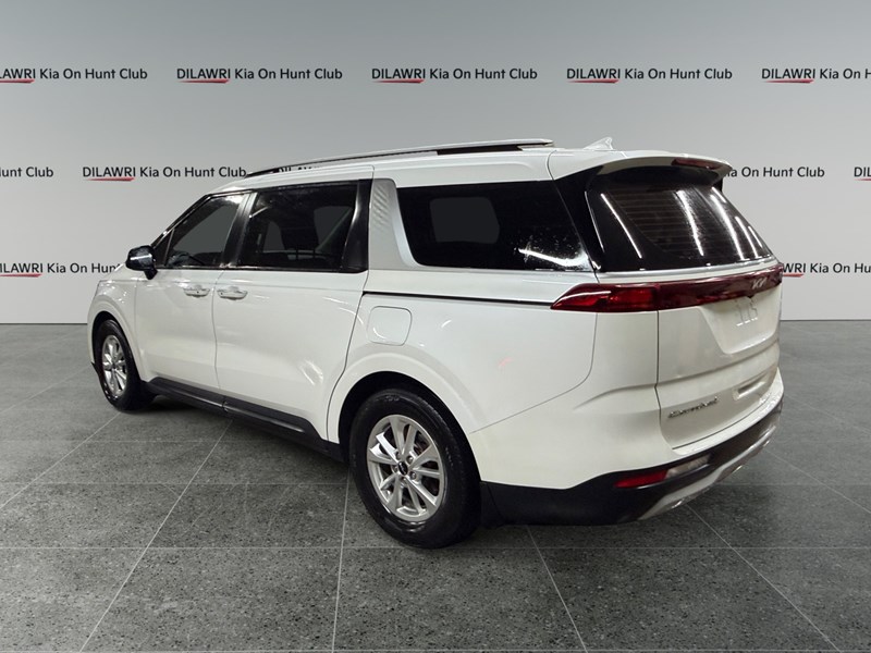 2022 Kia Carnival LX+ FWD