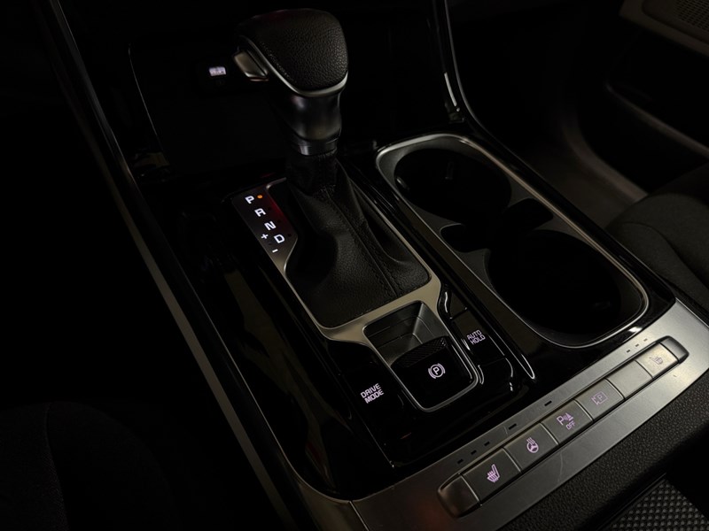 2022 Kia Carnival LX+ FWD
