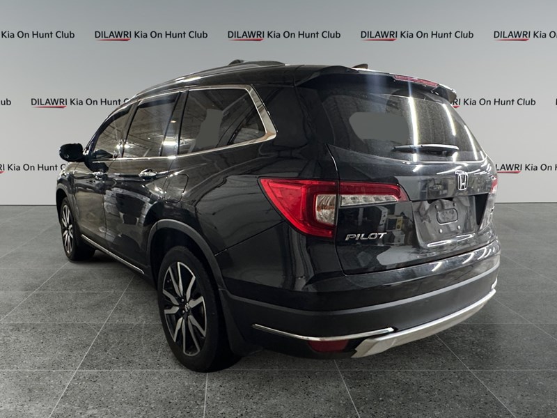 2021 Honda Pilot Touring 8-Passenger AWD