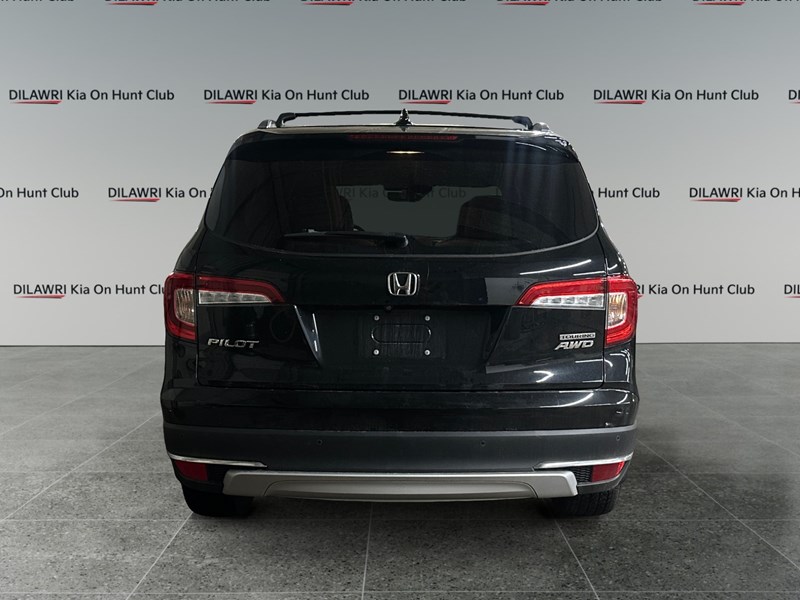 2021 Honda Pilot Touring 8-Passenger AWD