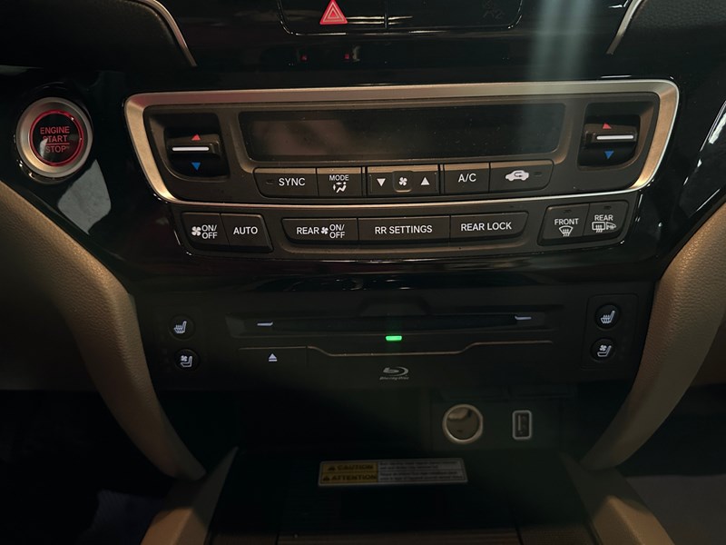 2021 Honda Pilot Touring 8-Passenger AWD