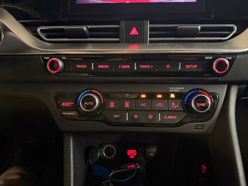 2022 Kia Niro Special Edition I BLIND SPOT I SUNROOF I CAR PLAYI