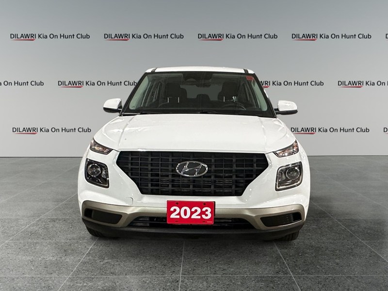 2023 Hyundai Venue ESSENTIAL I  CAR PLAY I HEATED SEATS