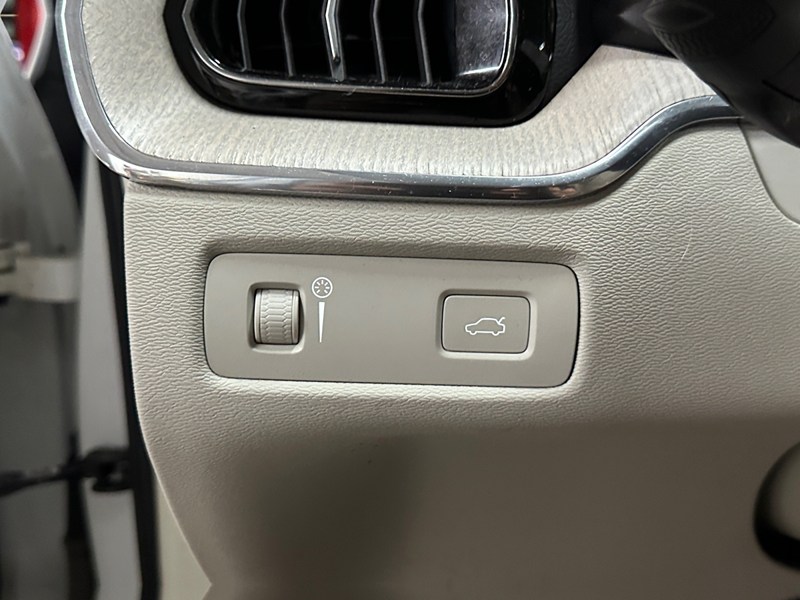 2019 Volvo XC60 T6 AWD Inscription