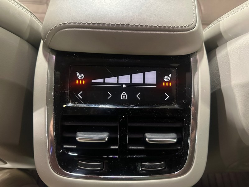 2019 Volvo XC60 T6 AWD Inscription I  LEATHER I PANOROOF I