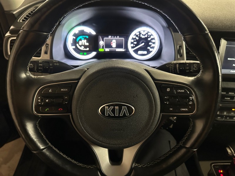 2017 Kia Niro FWD 4dr L