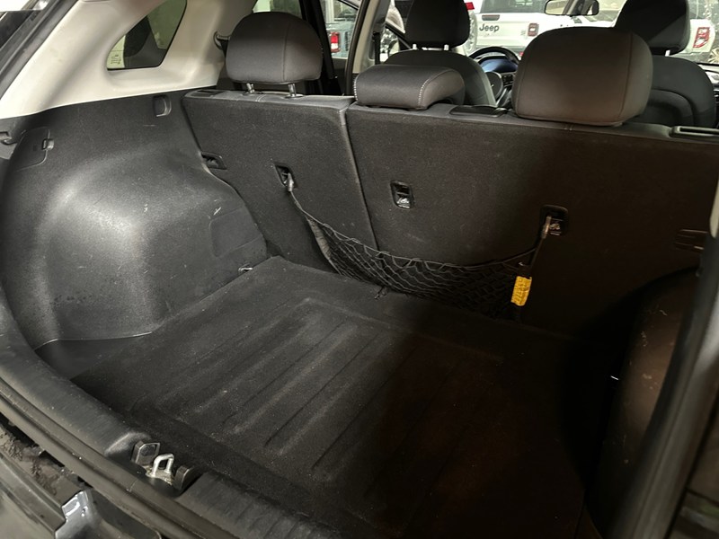 2017 Kia Niro FWD 4dr L