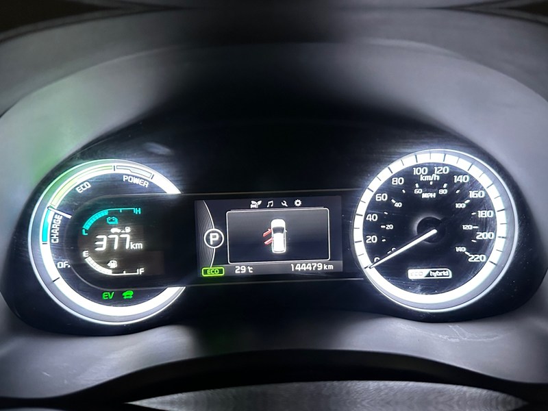 2017 Kia Niro FWD 4dr L