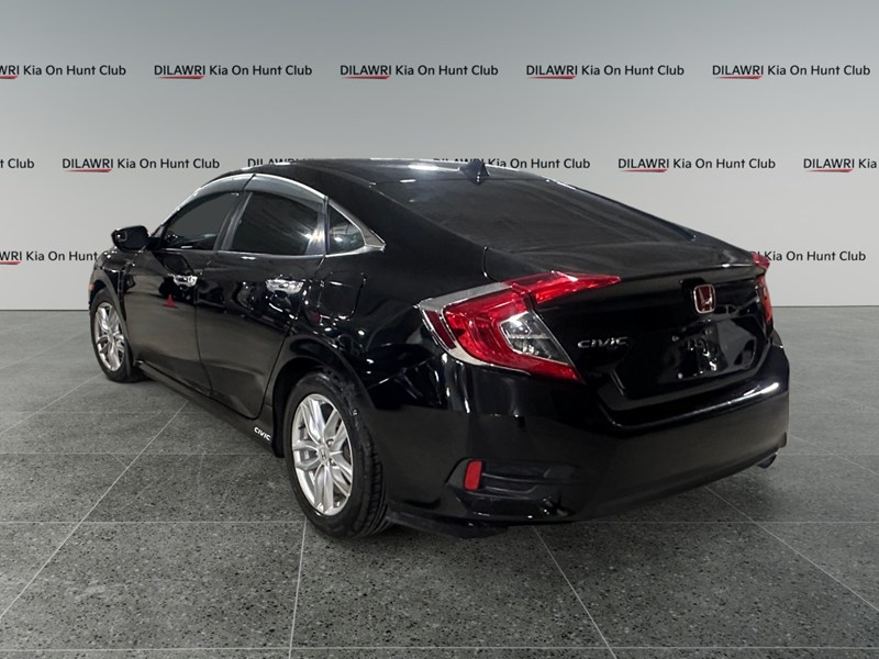 2016 Honda Civic 4dr CVT LX