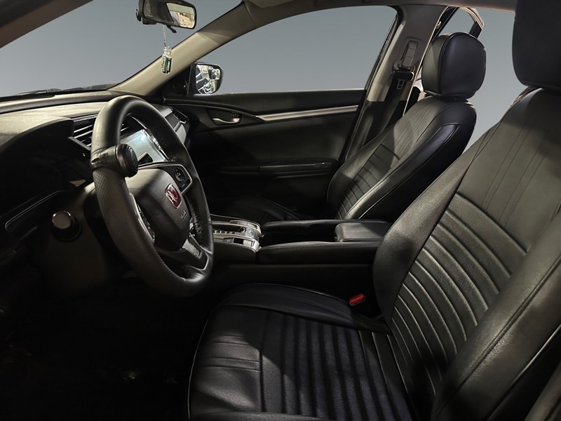 2016 Honda Civic 4dr CVT LX