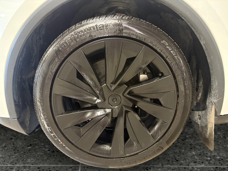 2026 Tesla Model Y Premium AWD