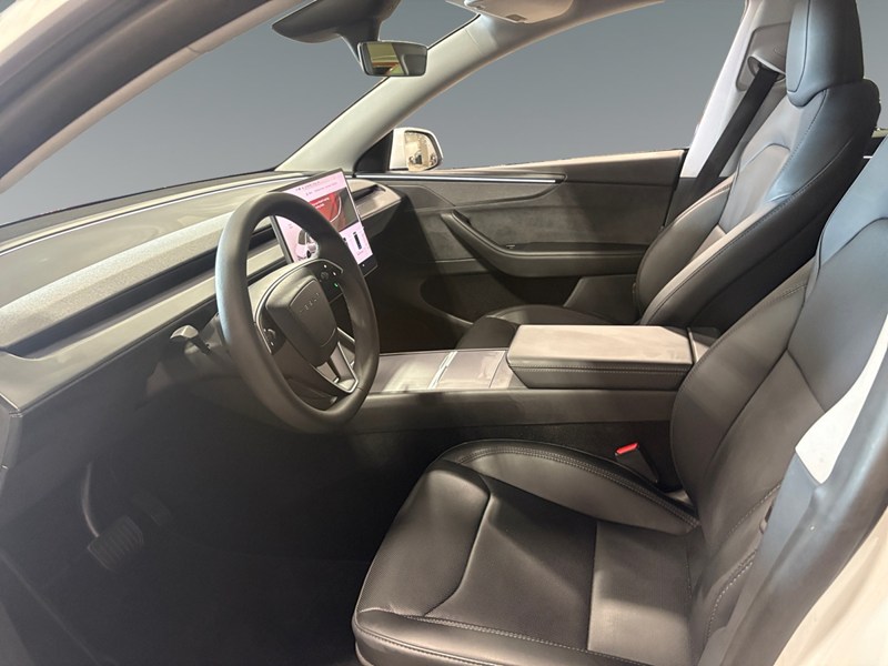 2026 Tesla Model Y Premium AWD