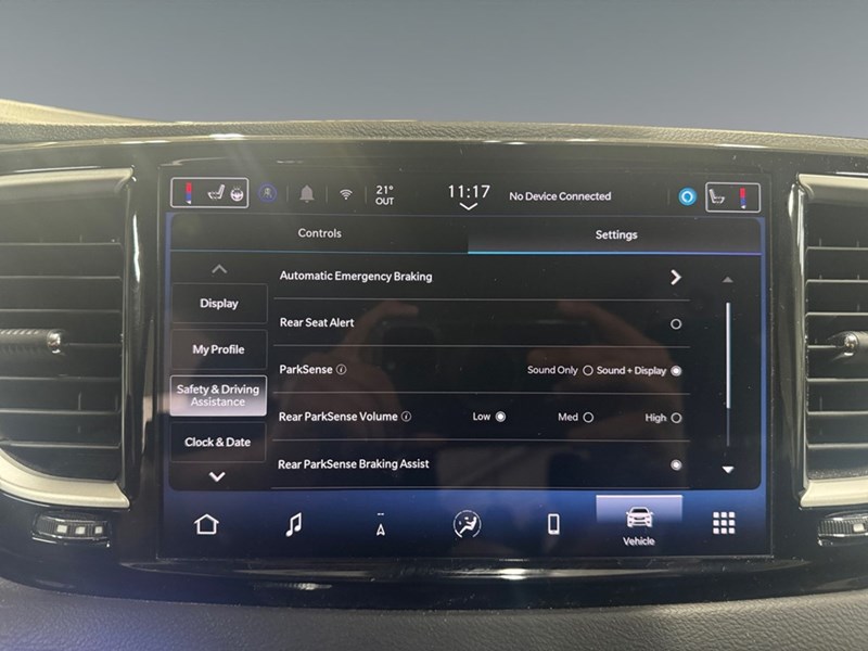 2024 Chrysler Grand Caravan SXT WITH SAFETY TEC PKG.