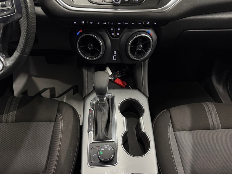 2023 Chevrolet Blazer AWD 4dr LT