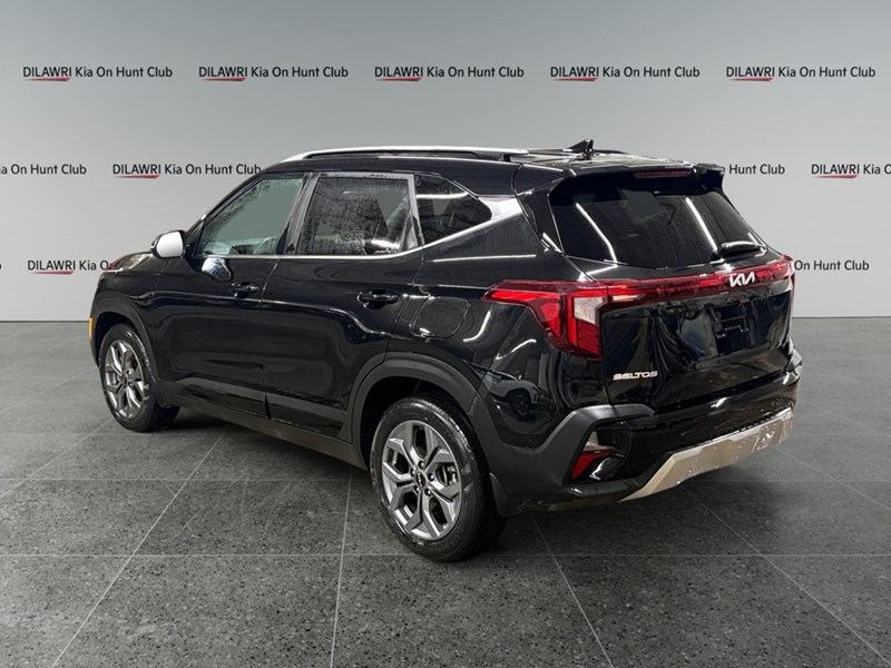 2025 Kia Seltos EX AWD