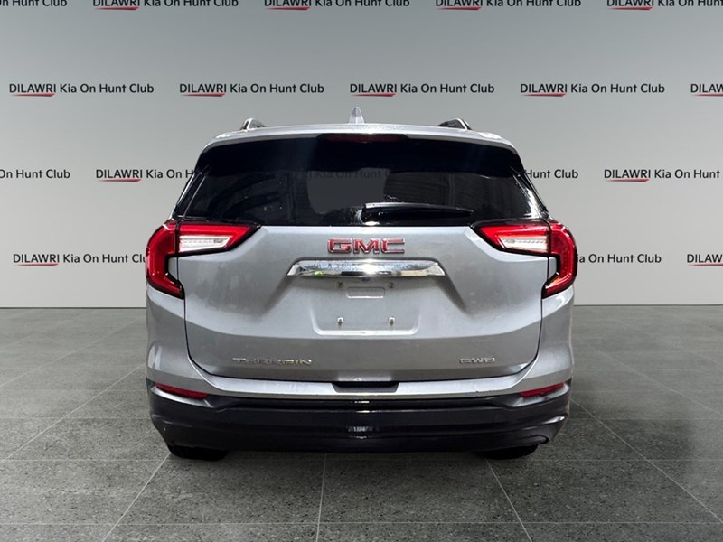 2023 GMC Terrain AWD 4dr SLE