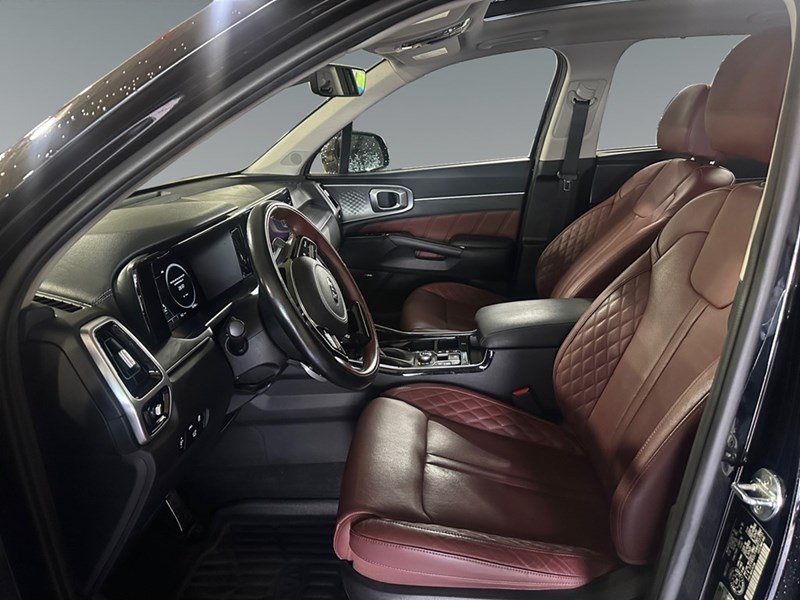 2021 Kia Sorento SX AWD w/Burgundy Leather