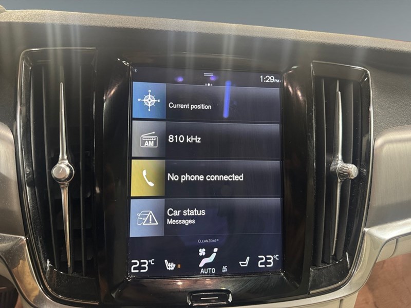 2017 Volvo S90 4dr Sdn T6 Momentum