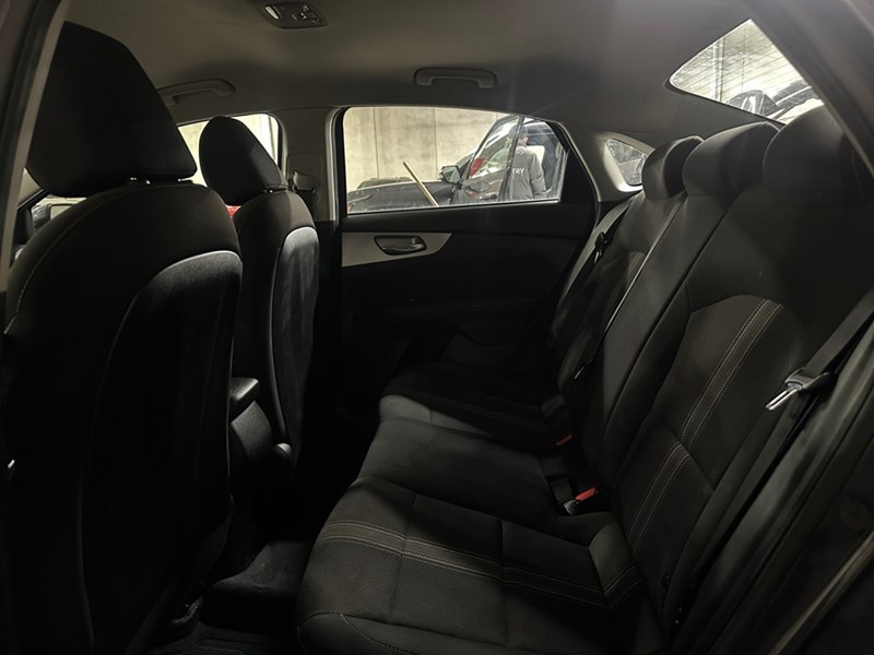 2023 Kia Forte LX IVT