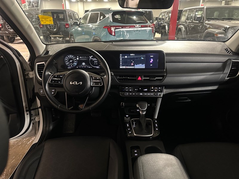 2024 Kia Seltos EX Premium AWD