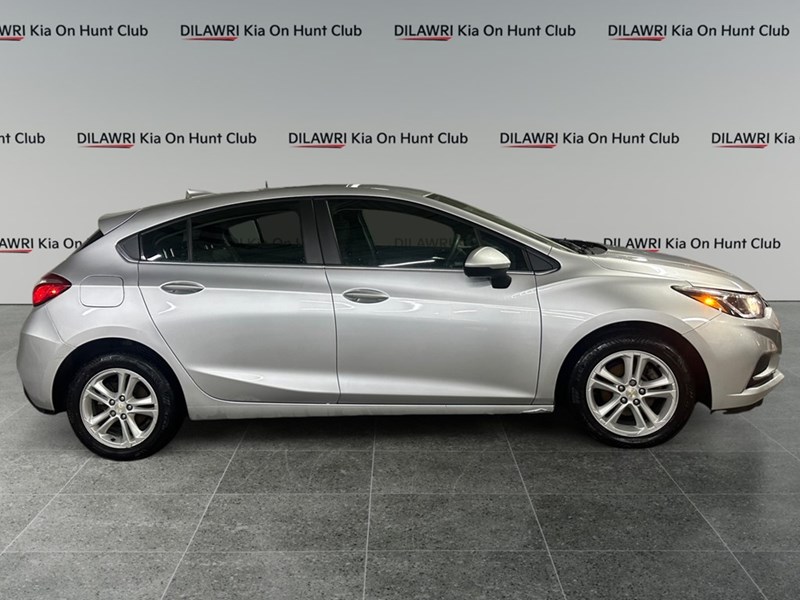 2018 Chevrolet Cruze 4dr HB 1.4L LT w/1SD
