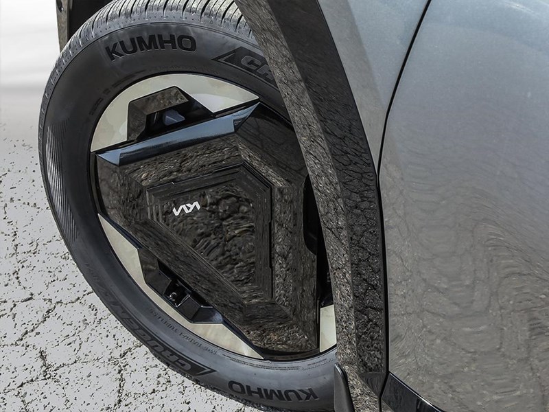 2026 Kia EV9 Land w/Premium Package AWD