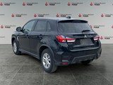 2024 Mitsubishi RVR SE image 3