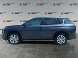 2025 Mitsubishi Outlander ES image 2