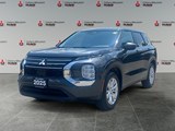 2025 Mitsubishi Outlander ES image 1
