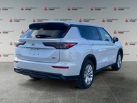 2025 Mitsubishi Outlander ES S-AWC