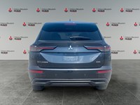 2025 Mitsubishi Outlander ES S-AWC