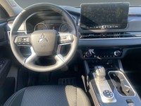 2025 Mitsubishi Outlander ES S-AWC