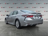 2024 Toyota Camry SE Auto