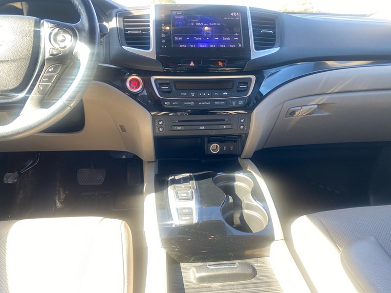 2017 Honda Pilot 4WD 4dr Touring