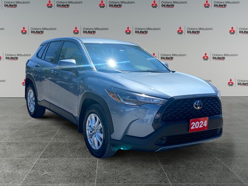 2024 Toyota Corolla Cross LE FWD