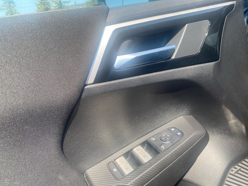 2025 Mitsubishi Outlander ES S-AWC