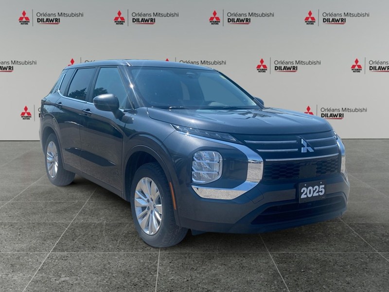 2025 Mitsubishi Outlander ES S-AWC