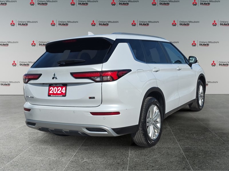 2024 Mitsubishi Outlander SE S-AWC