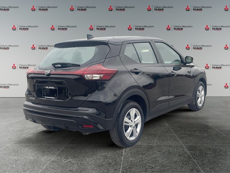 2024 Nissan Kicks S FWD