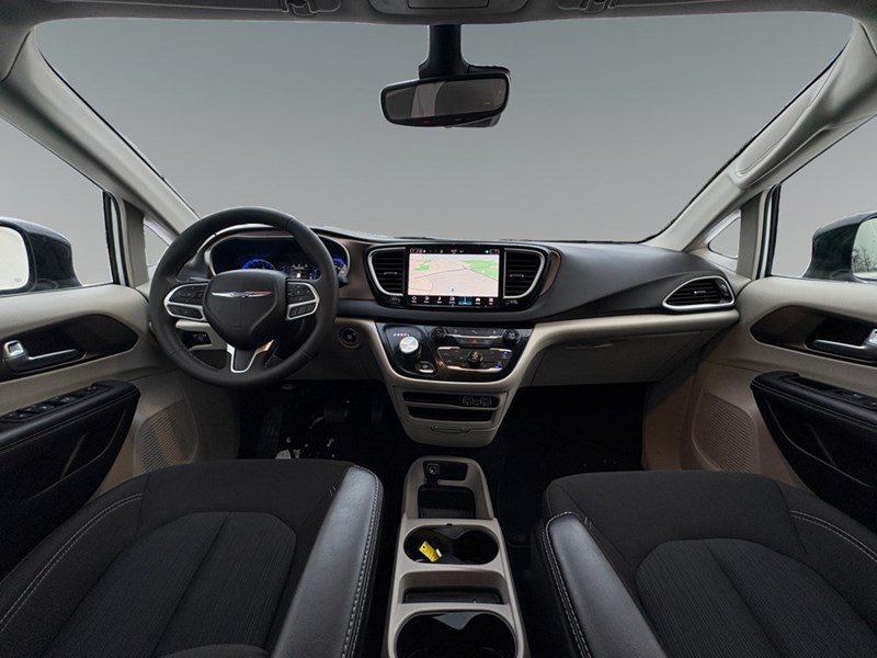 2024 Chrysler Grand Caravan SXT 2WD