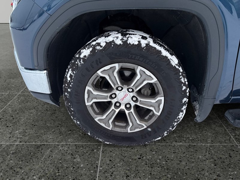 2022 GMC Sierra 1500 4WD Crew Cab 147" SLE