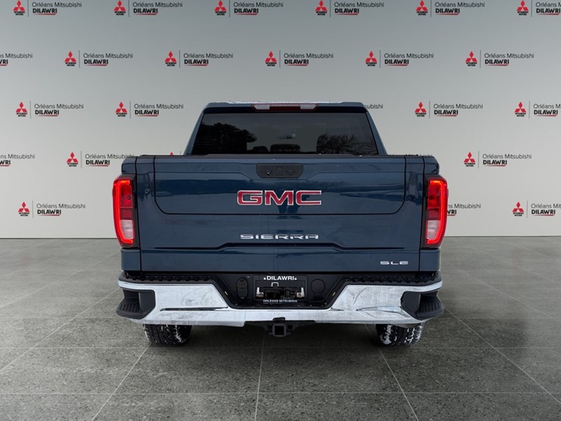 2022 GMC Sierra 1500 4WD Crew Cab 147" SLE