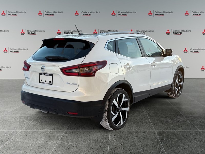 2023 Nissan Qashqai AWD SL CVT