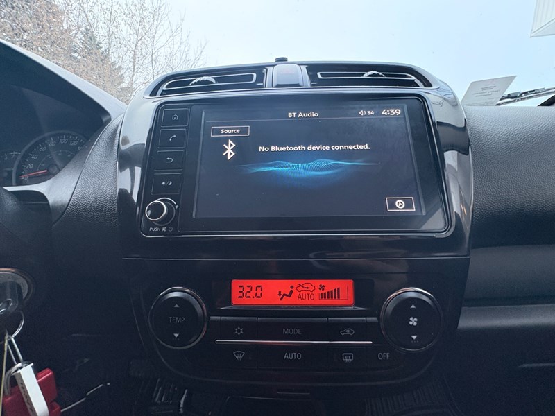 2024 Mitsubishi Mirage ES CVT