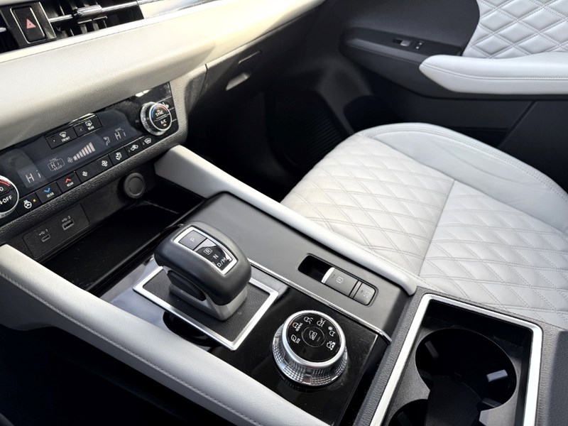 2023 Mitsubishi Outlander SEL S-AWC