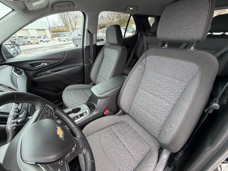 2024 Chevrolet Equinox AWD 4dr LT