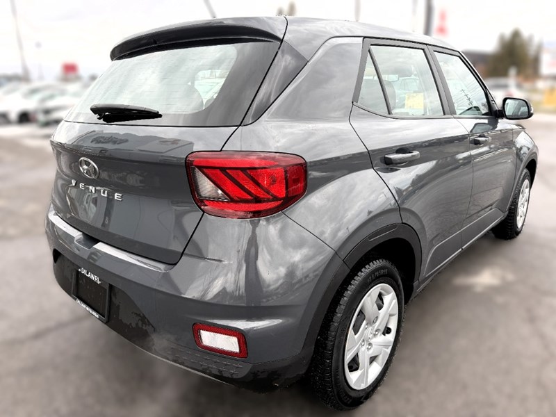 2024 Hyundai Venue Essential IVT
