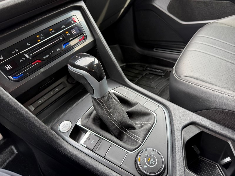 2024 Volkswagen Tiguan Comfortline R-Line Black Edition 4MOTION