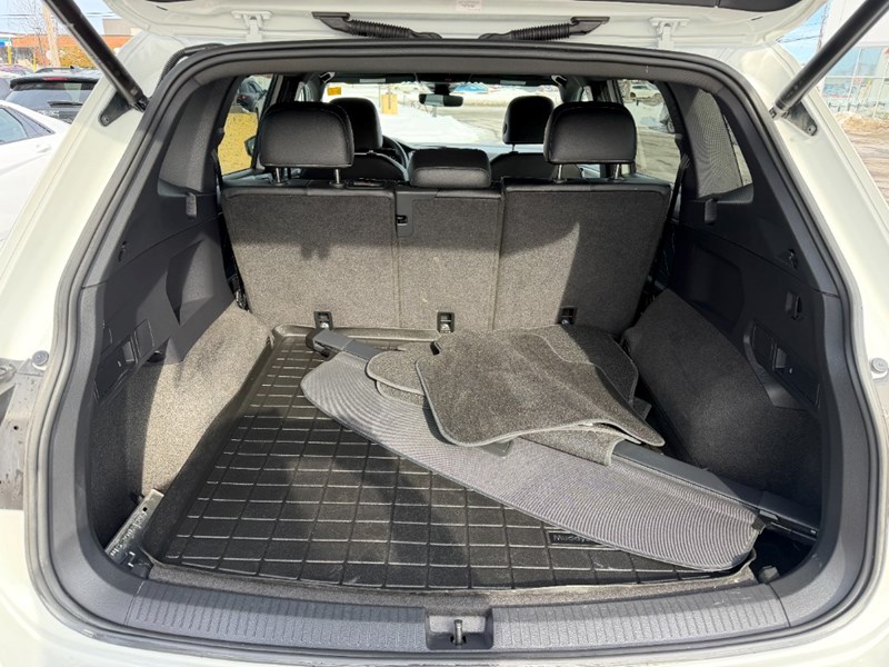 2024 Volkswagen Tiguan Comfortline R-Line Black Edition 4MOTION