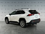 2020 Toyota RAV4 XLE image 3